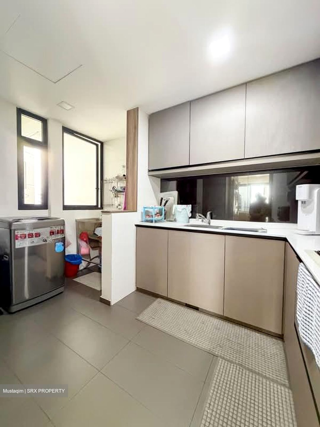 Waterbay (D19), Condominium #593490131